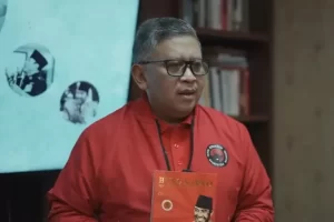 Hasto Berstatus Tersangka KPK: Hadapi dengan Sikap Tegar dan Senyum Membahana