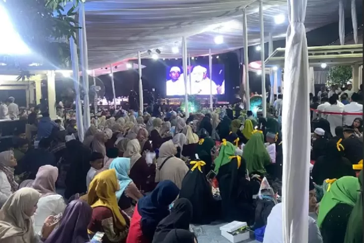 "Haul ke-15 Gus Dur Dihadiri oleh Menag dan Para Pemimpin Jakarta yang Terpilih, Meriahkan Acara Peringatan"