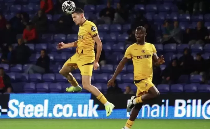 Justin Hubner Mengalami Cedera Otak, Tak Akan Bermain Selama 4 Minggu Setelah Melawan Aston Villa!