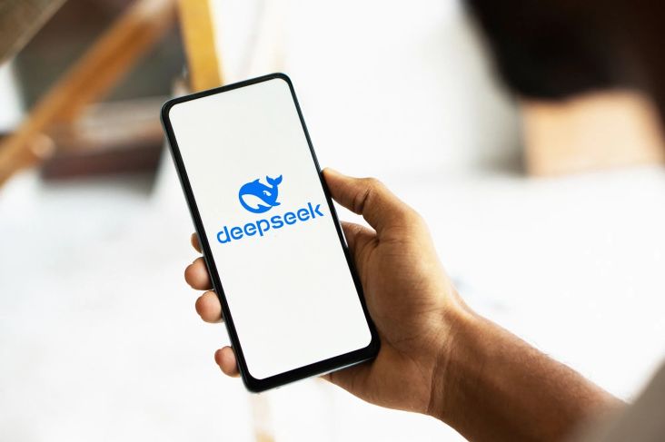 "DeepSeek: Chatbot AI Terbaru, Apakah Berpotensi Menimbulkan Bahaya?"
