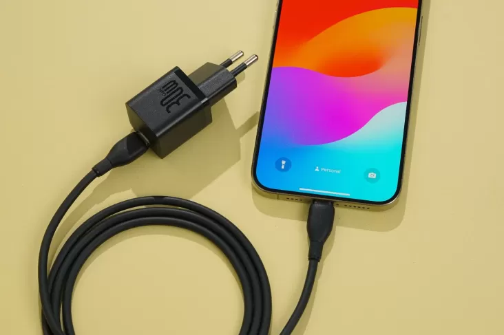 iPhone Terbaru Dilengkapi Baterai Super Tahan Lama, Bisa Dipakai Seharian Tanpa Takut Kehabisan Baterai