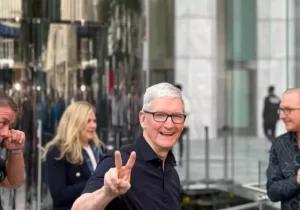 “Apple Terpesona dengan DeepSeek? AI Terjangkau yang Membuat Tim Cook Tercengang”