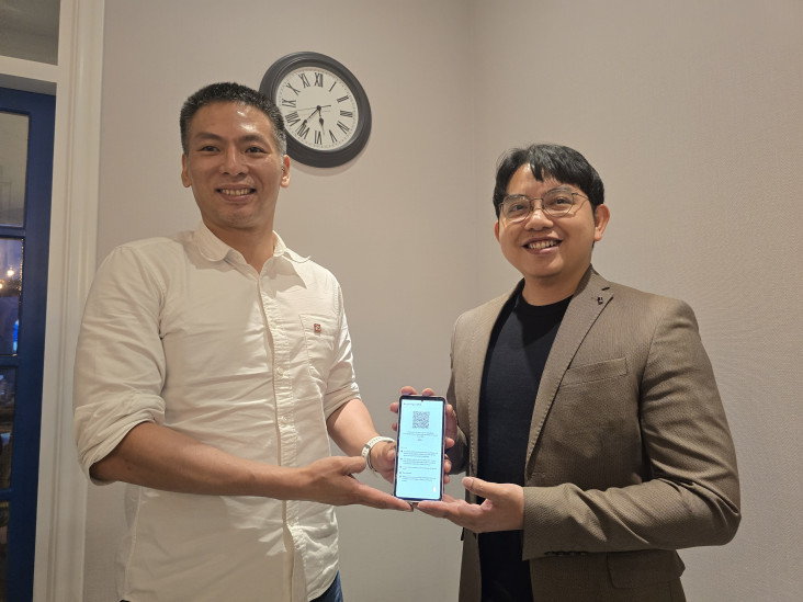 "Keajaiban Cinta di Era Digital: Google Play dan QRIS Membuat Dompet Senang"