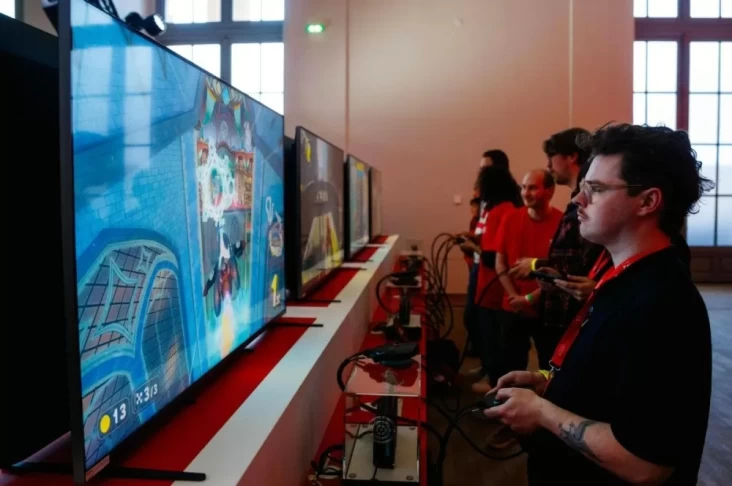 "Penggemar Nintendo Switch 2 di Amerika Terlambat Pre-order Akibat Tarif Trump!"