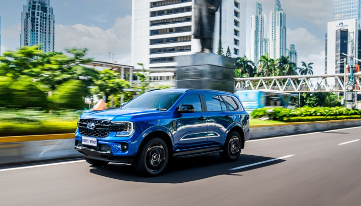 "Semakin Panas! Ford Everest Sport 2025 Rilis dengan Spesifikasi, Harga, dan Fitur Terbaru untuk Pasar SUV Ladder Frame"