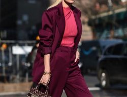 Warna burgundy cocok dengan apa? 15 pilihan ini