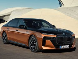 BMW i5 Touring 2026: Mobil Listrik Paling Mewah, Mengalahkan Lamborghini dalam Gaya dan Fitur