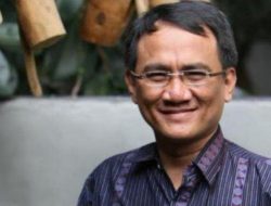 Andi Arief Tuduh SBY Terlibat dengan Megawati dalam Isu Ijazah Jokowi