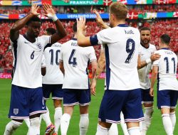 Marc Guehi Gagal, Liverpool Buru Bek Premier League Calvin Bassey