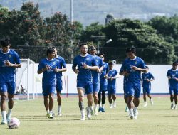 Pengamat Desak Persib Belanja Pemain di Paruh Musim untuk ACL: Manfaatkan Sekarang, Jangan Tunda
