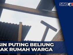 Teriak Lihat Atap Terbang, Angin Puting Beliung Rusak Puluhan Bangunan di Gianyar dan Denpasar