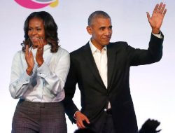 Trump Unggah Video Keluarga Obama Sebagai Kera