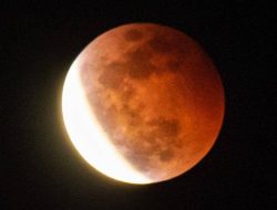 Gerhana Bulan Total 3 Maret 2026, Kapan Puncaknya?