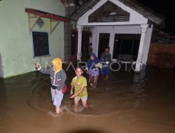 Tidak Ada Tepuk Tangan, Hanya Komitmen Menyelamatkan Sungai Lampung