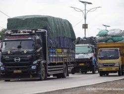 Truk Dilarang 17 Hari, Pengusaha Logistik Kehilangan Pendapatan Sebulan