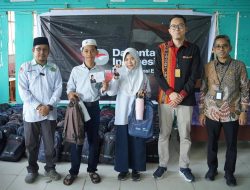 Satu Tahun Danantara, Pegadaian Bagikan Ratusan Paket Sekolah