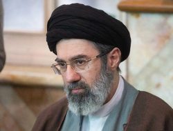 Mojtaba Khamenei Menolak Buka Selat Hormuz, Siap Hadirkan Medan Perang Baru