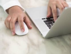 10 Cara Mengembalikan Kecepatan Laptop yang Lemot