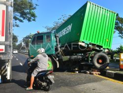 Kecelakaan Maut, Truk Kontainer Terus Melaju Tanpa Diketahui Sopirnya