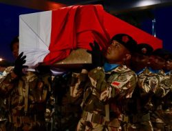 Mengantarkan Jenazah 3 Prajurit TNI Gugur di Lebanon Kembali ke Kampung Halaman