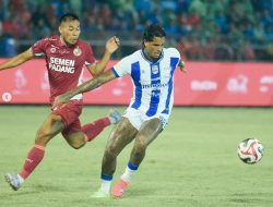 Hasil Super League – Ramon Tanque Cetak Dua Gol, Persib Kuasai Puncak Klasemen Usai Kalahkan Semen Padang FC