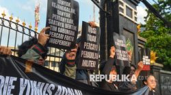 Kebebasan yang Terkunci