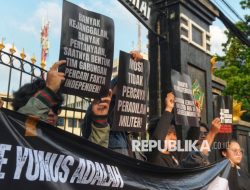 Kebebasan yang Terkunci