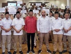 Ajudan Bupati Tulungagung Gatut Sunu Terima Kasih di Mobil