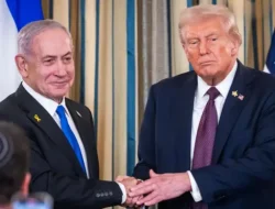 Gencatan Senjata Terancam, Trump Ancam Blokade Selat Hormuz